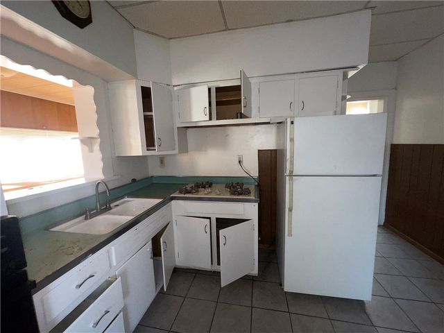 340 Park Rd, Ambridge, PA 15003