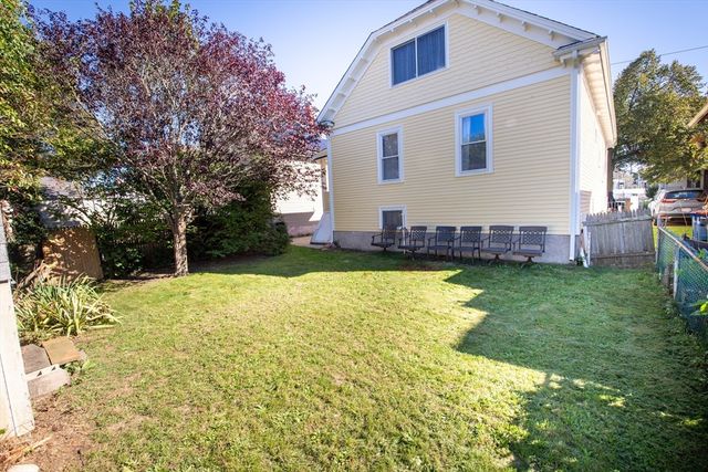 89 Norman Street, New Bedford, MA 02744