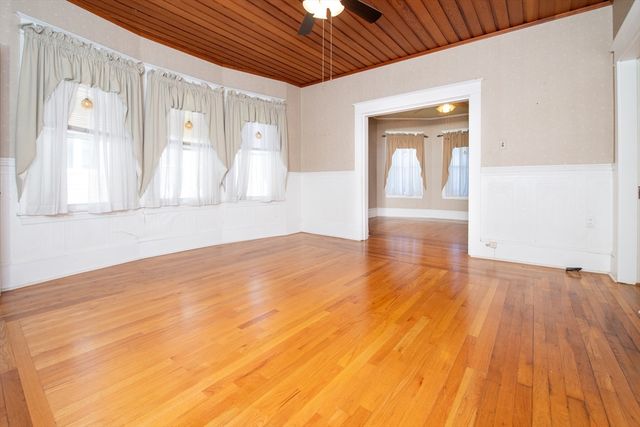 89 Norman Street, New Bedford, MA 02744