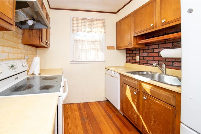 89 Norman Street, New Bedford, MA 02744