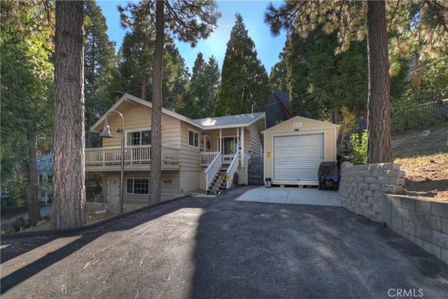31162 All View, Running Springs, CA 92382