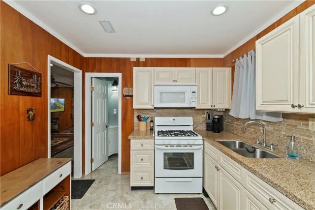 31162 All View, Running Springs, CA 92382
