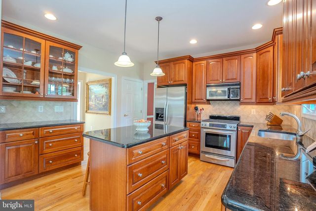 44 TITUS RD, Skillman, NJ 08558