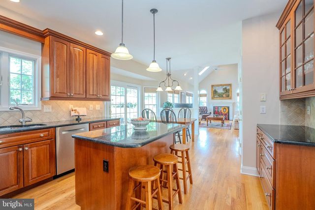 44 TITUS RD, Skillman, NJ 08558