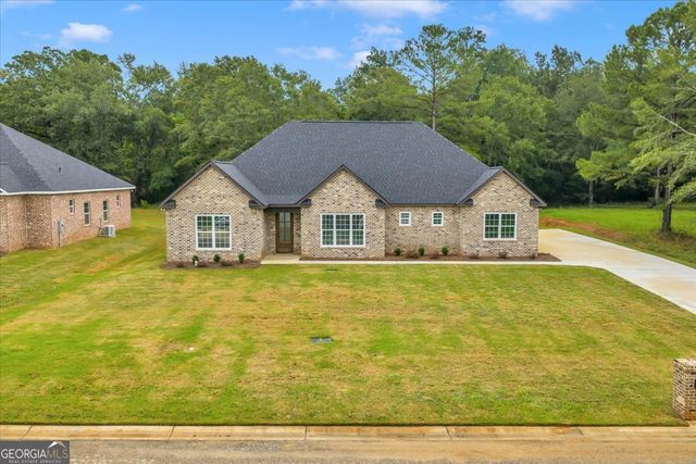 70 River Ridge Drive, Hawkinsville, GA 31036