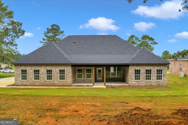 70 River Ridge Drive, Hawkinsville, GA 31036