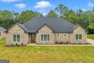70 River Ridge Drive, Hawkinsville, GA 31036