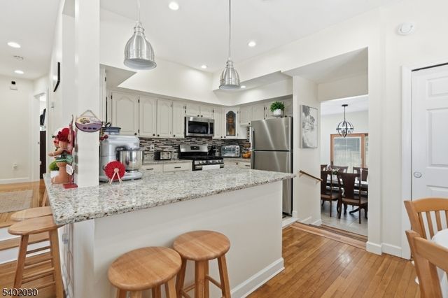 77 Ethel St, Woodbridge Twp., NJ 08840