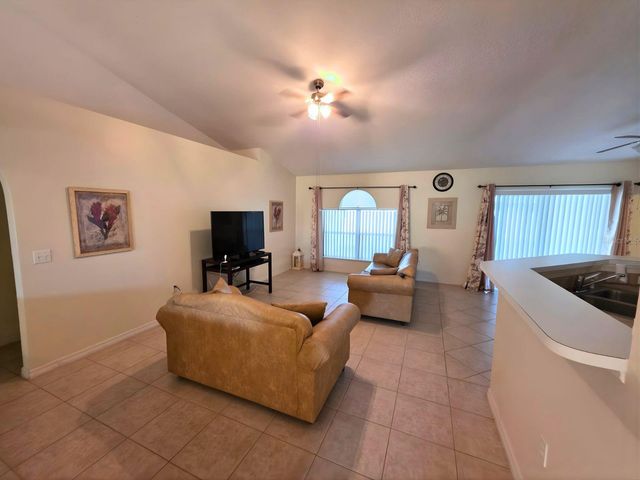907 STOCKPORT DRIVE, Kissimmee, FL 34758
