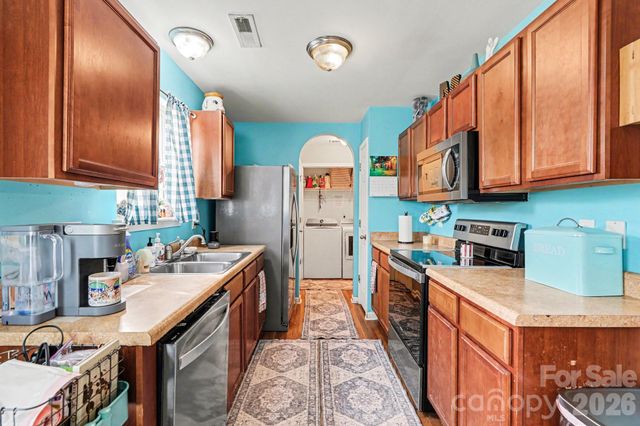 12732 Alvin Woods Drive, Charlotte, NC 28214