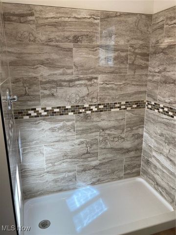 10176 Dupont Avenue, Columbia Station, OH 44028