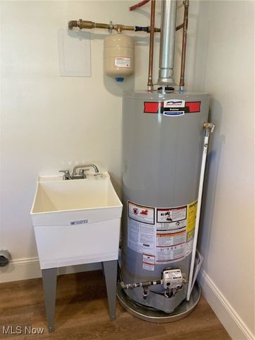 10176 Dupont Avenue, Columbia Station, OH 44028