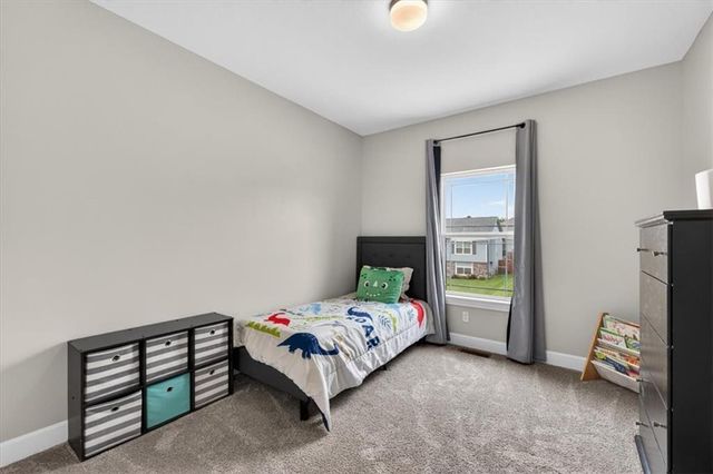 602 Ridgeview Drive, Grain Valley, MO 64029