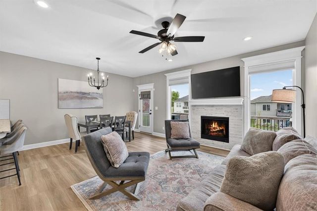 602 Ridgeview Drive, Grain Valley, MO 64029