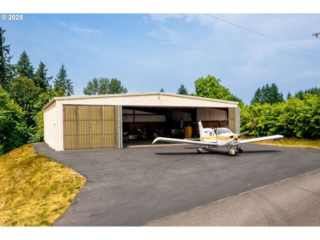 29497 S MERIDIAN Rd, Hubbard, OR 97032