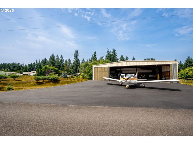 29497 S MERIDIAN Rd, Hubbard, OR 97032