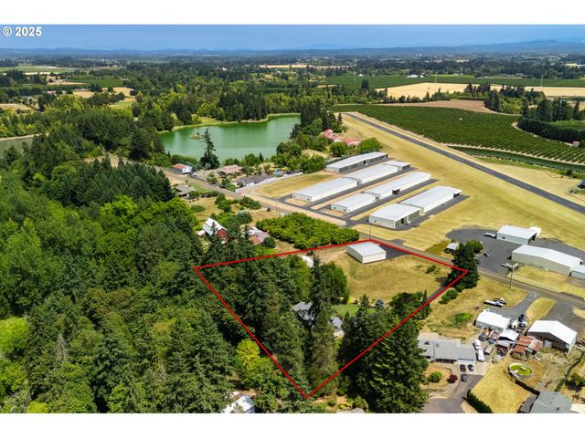 29497 S MERIDIAN Rd, Hubbard, OR 97032