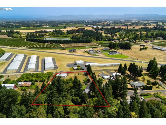 29497 S MERIDIAN Rd, Hubbard, OR 97032