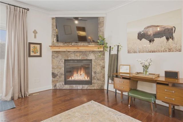 409 Torre Pine CT, Chesapeake, VA 23322