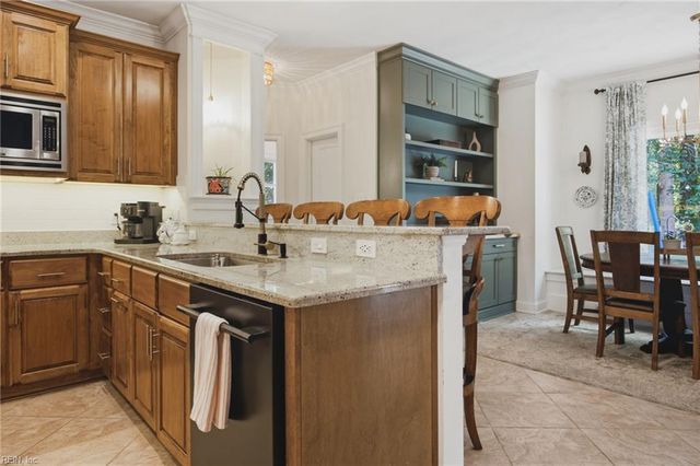 409 Torre Pine CT, Chesapeake, VA 23322