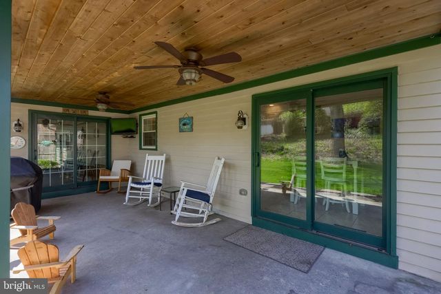 483 WOODCREST DR, Mechanicsburg, PA 17050