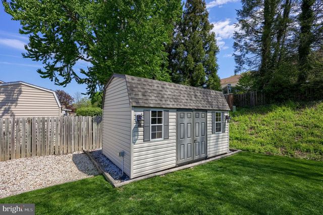 483 WOODCREST DR, Mechanicsburg, PA 17050