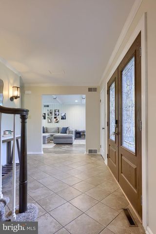 483 WOODCREST DR, Mechanicsburg, PA 17050
