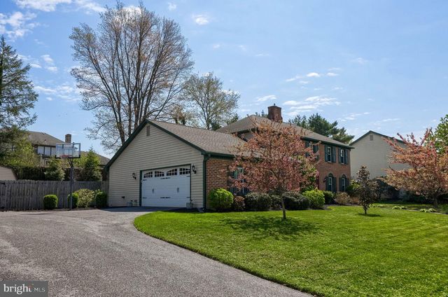 483 WOODCREST DR, Mechanicsburg, PA 17050