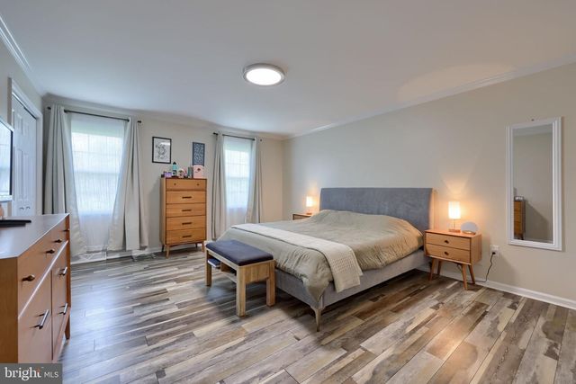 483 WOODCREST DR, Mechanicsburg, PA 17050
