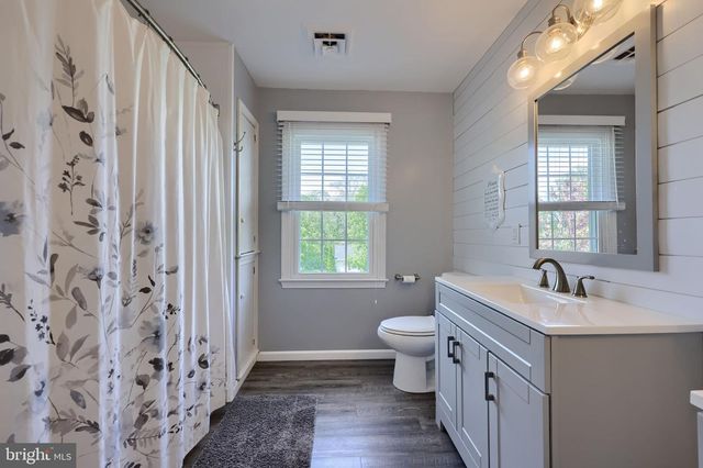 483 WOODCREST DR, Mechanicsburg, PA 17050