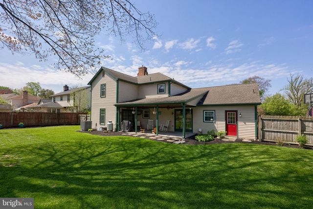 483 WOODCREST DR, Mechanicsburg, PA 17050