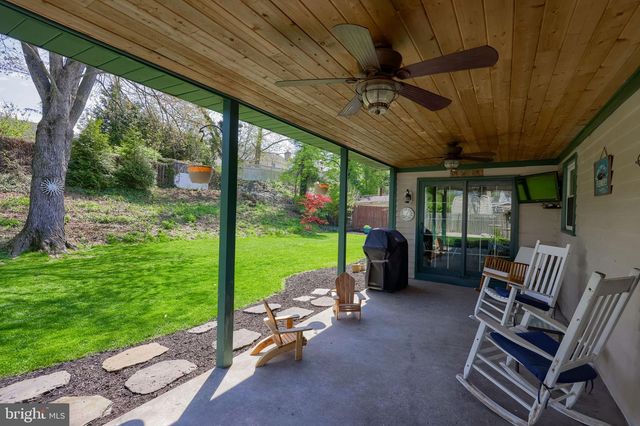 483 WOODCREST DR, Mechanicsburg, PA 17050
