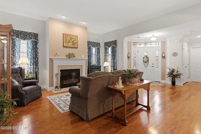61 Avalon Way, Waretown, NJ 08758