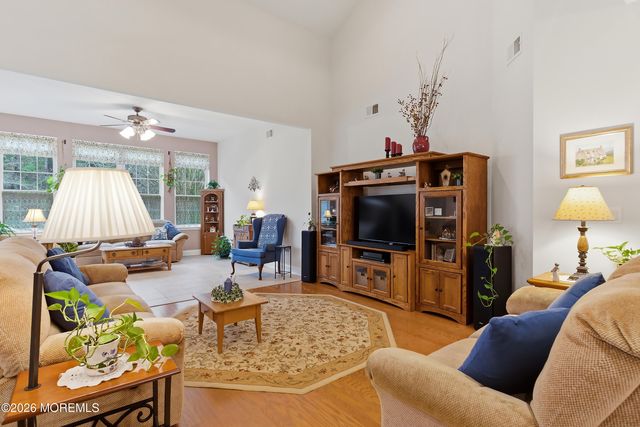 61 Avalon Way, Waretown, NJ 08758