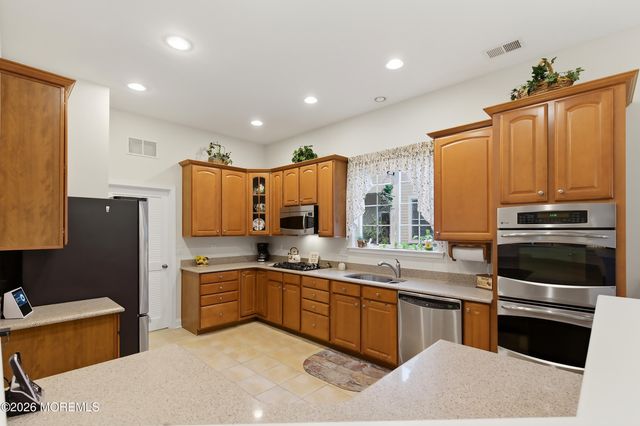 61 Avalon Way, Waretown, NJ 08758