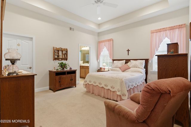 61 Avalon Way, Waretown, NJ 08758