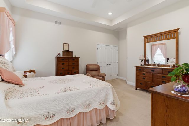 61 Avalon Way, Waretown, NJ 08758