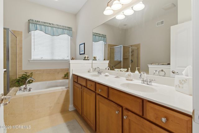 61 Avalon Way, Waretown, NJ 08758