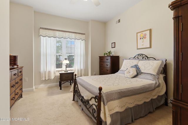 61 Avalon Way, Waretown, NJ 08758