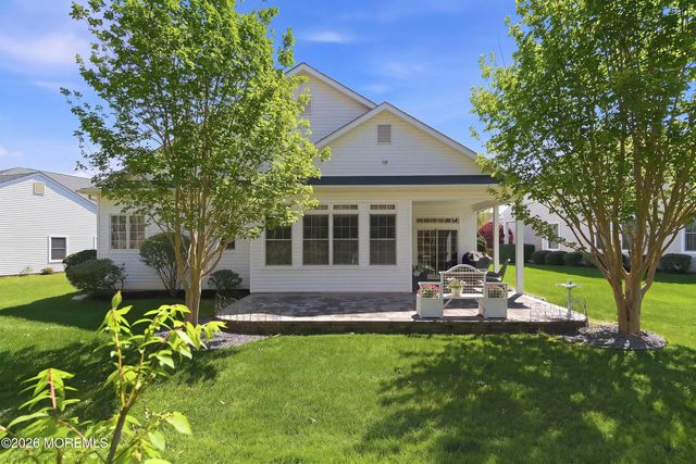 61 Avalon Way, Waretown, NJ 08758