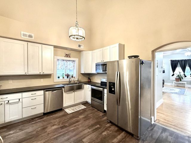 407 N Broad Street, Mankato, MN 56001