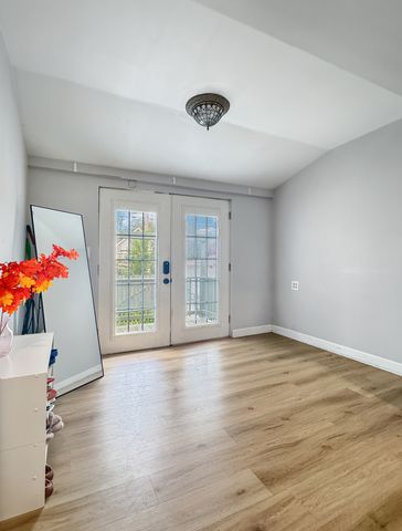 5322 W Cuyler Avenue 1, Chicago, IL 60641