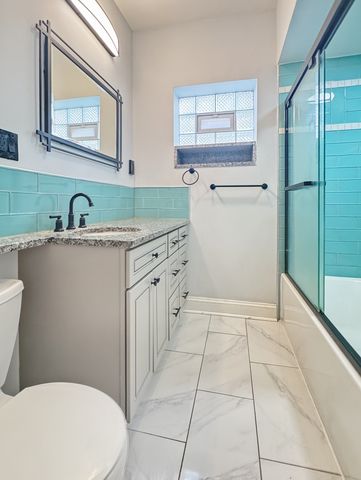 5322 W Cuyler Avenue 1, Chicago, IL 60641