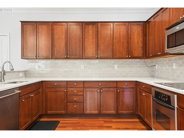 3778 Se OAKLEAF St, Hillsboro, OR 97123