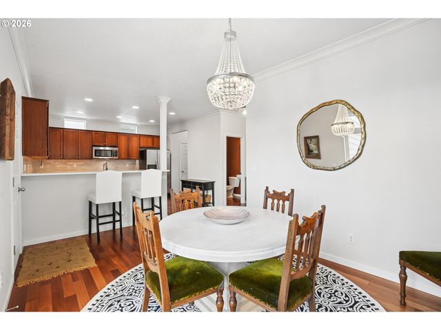 3778 Se OAKLEAF St, Hillsboro, OR 97123