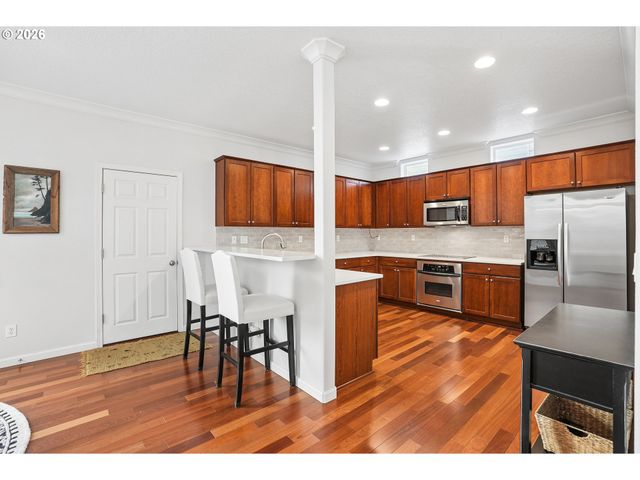 3778 Se OAKLEAF St, Hillsboro, OR 97123