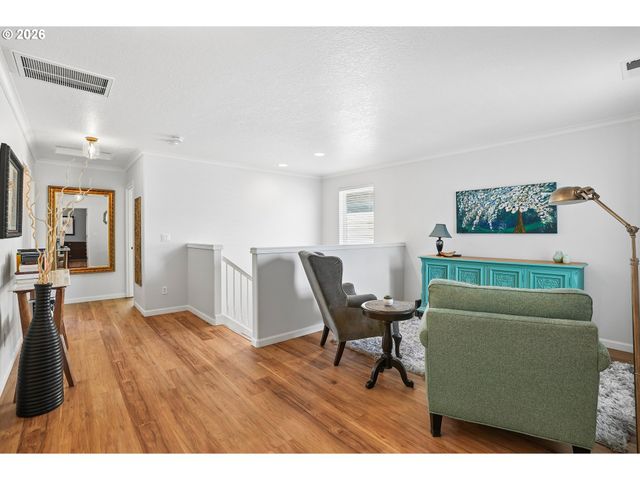 3778 Se OAKLEAF St, Hillsboro, OR 97123