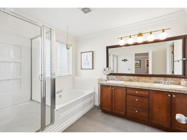 3778 Se OAKLEAF St, Hillsboro, OR 97123