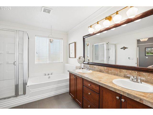 3778 Se OAKLEAF St, Hillsboro, OR 97123