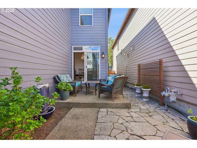 3778 Se OAKLEAF St, Hillsboro, OR 97123